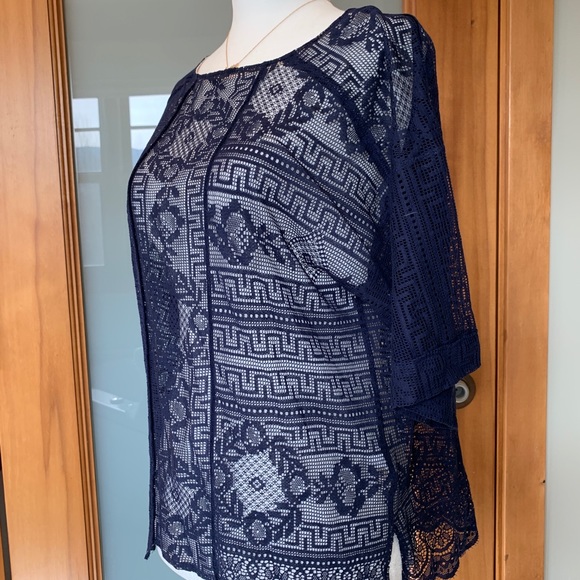 Lace top bought in Europe - Picture 2 of 9